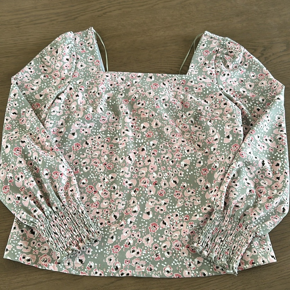 Melloday Top Size Small